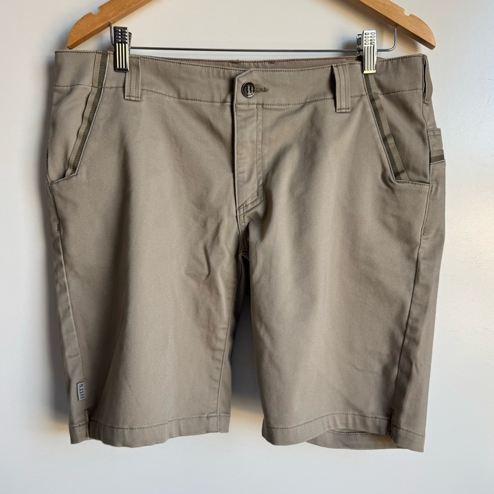 5.11 Tactical Women 14 Bermuda shorts khaki cargo utility cotton gorpcore